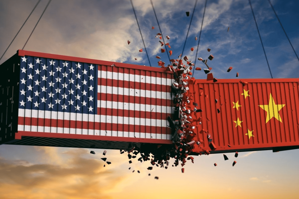 U.S.-companies-are-bearing-the-brunt-of-the-China-tariffs-of-Trump,-says-Moody