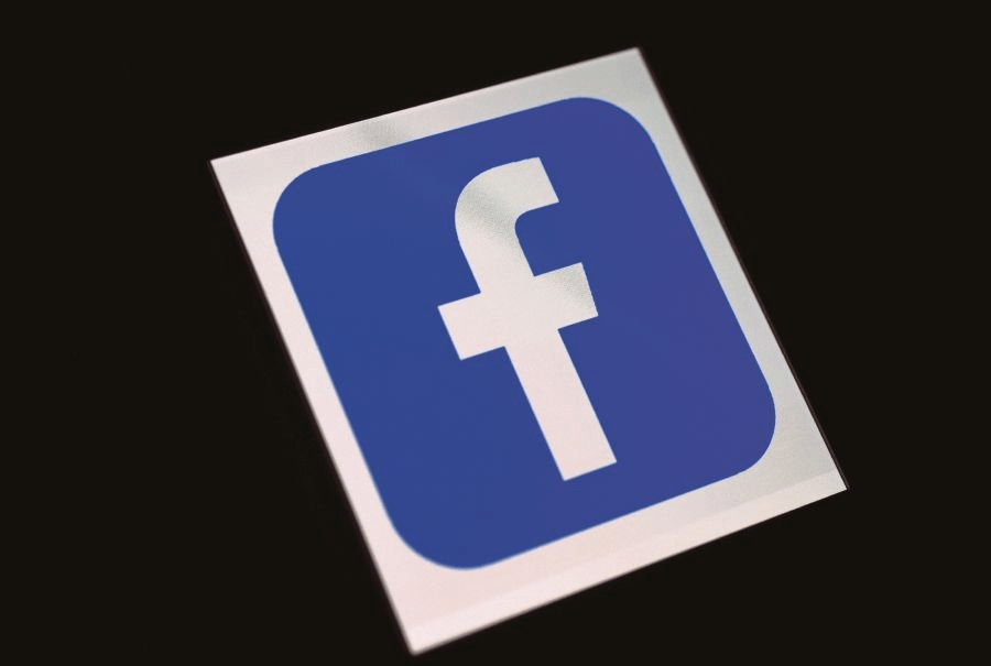 Facebook-hit-with-new-antitrust-probes-in-the-U.K.-and-E.U.