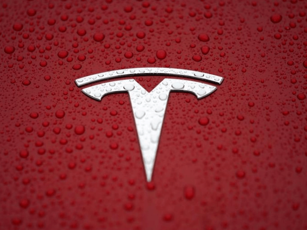 Tesla-recalls-6,000-cars-over-the-risk-of-loose-bolts