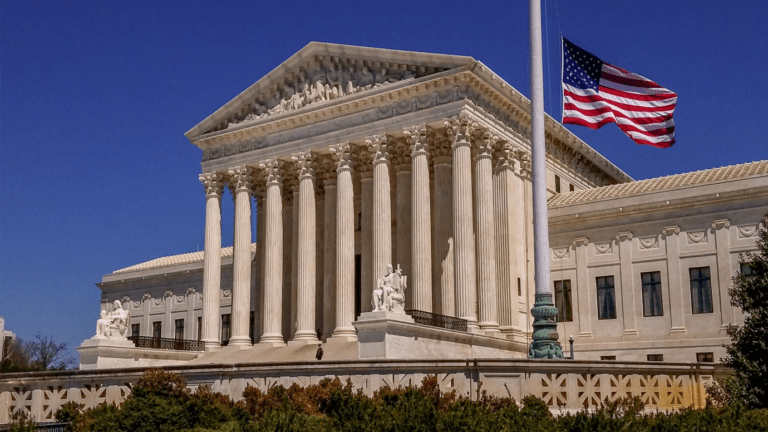 a search contract for former President Donald Trump’s resort home Mar-a-Lago, can be unsealed,