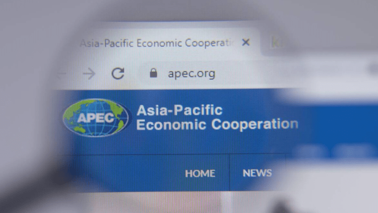 Russia can be present at APEC summits in U.S. host states